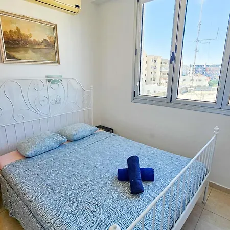 Marina Sea View Λάρνακα